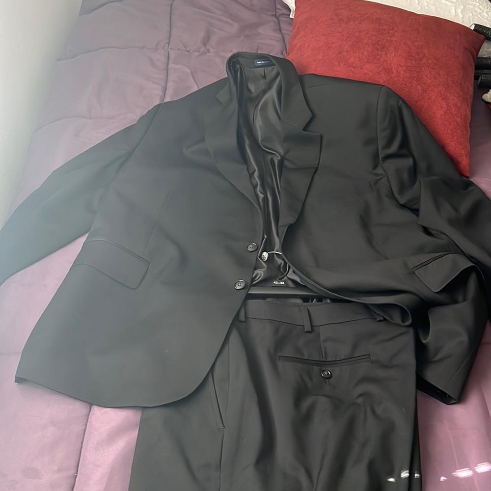 Black suit wore once like new nothing wrong with it
